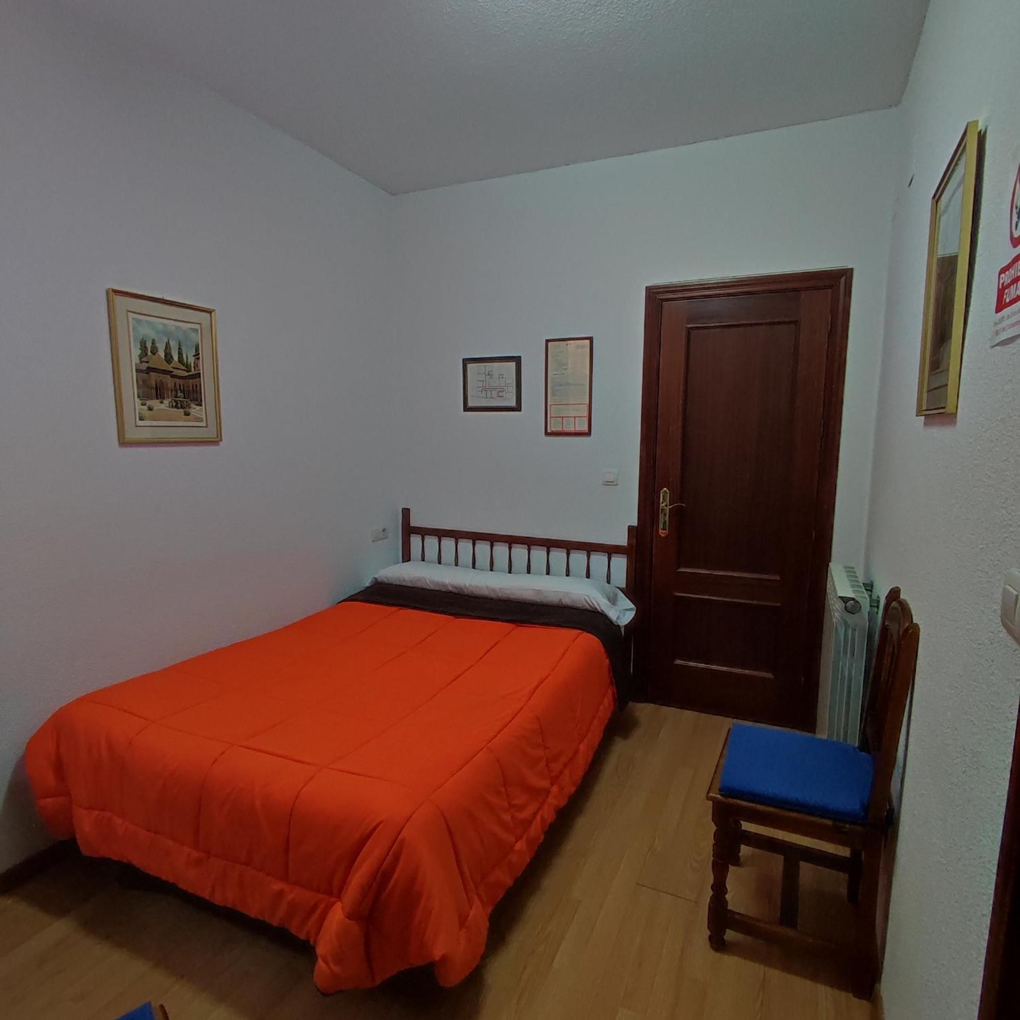 Pensión Ciudad Navarro Ramos Granada Exterior foto
